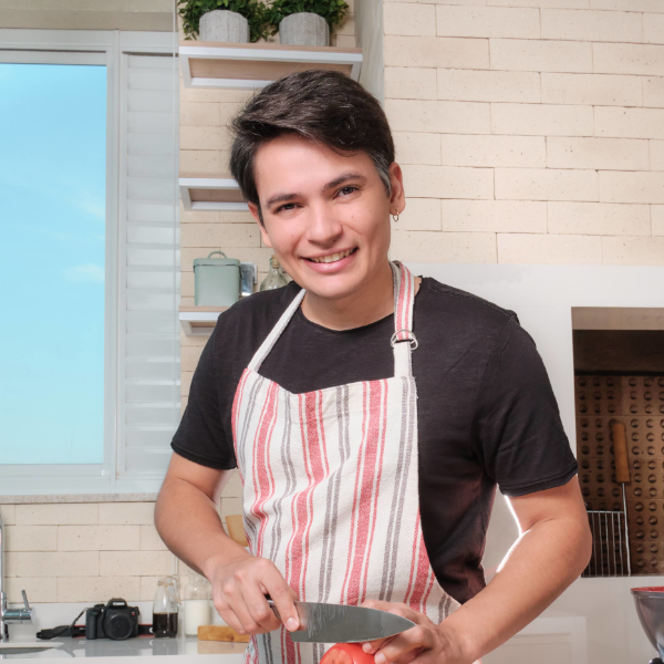 Ex-pizzaiolo de Paraguaçu faz sucesso na internet com receitas do dia a dia