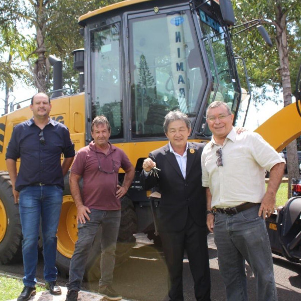 Paraguaçu recebe motoniveladora pelo Programa “Nova Frota”
