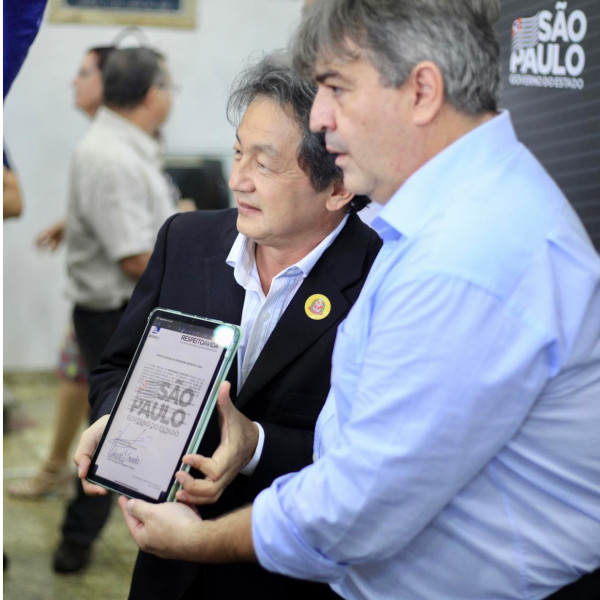 Prefeito Antian assina convênios no valor de R$ 1,3 milhão