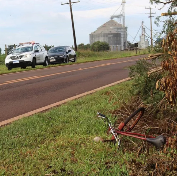 Ciclista morre após colisão com ônibus da prefeitura de Cândido Mota