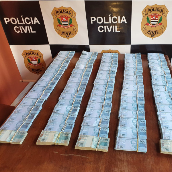 Polícia Civil apreende R$ 850 mil em notas falsas 