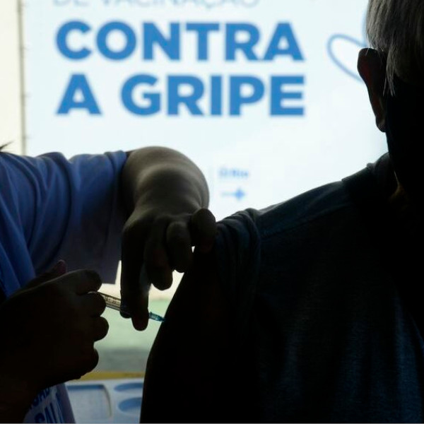Saúde de Paraguaçu começa a vacinar novo público contra a gripe