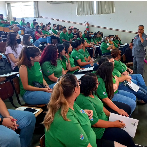 Educação Municipal realiza capacitação os Auxiliares de Vida Escolar (AVE’s)