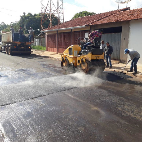 Operação tapa-buracos é realizada em Conceição do Monte Alegre