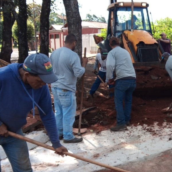 Ruas de Paraguaçu ganham mais dois sarjetões