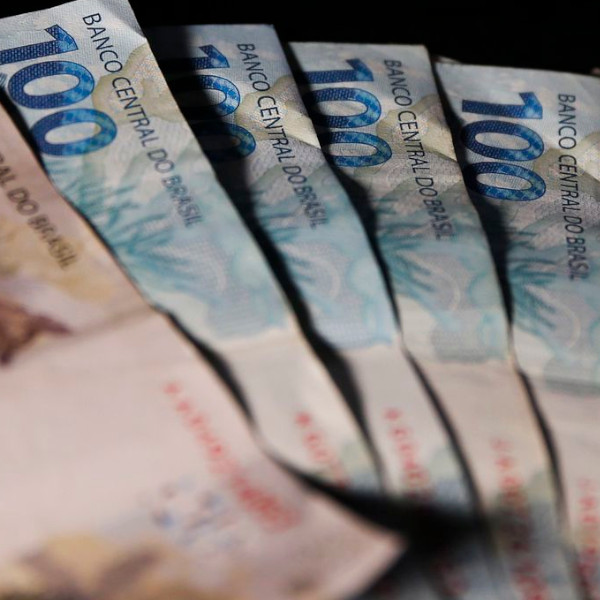 Auxílio Brasil de R$ 600 começa a ser pago em agosto