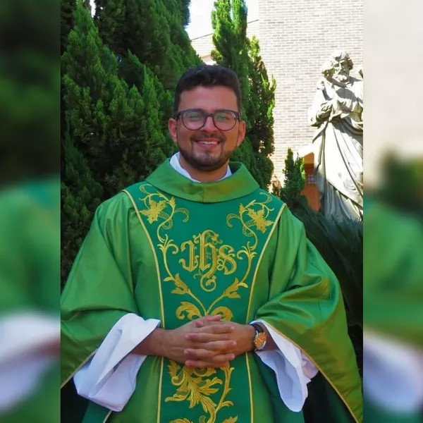 Padre acusado de atropelar suspeito de furto a igreja passa a responder por homicídio qualificado