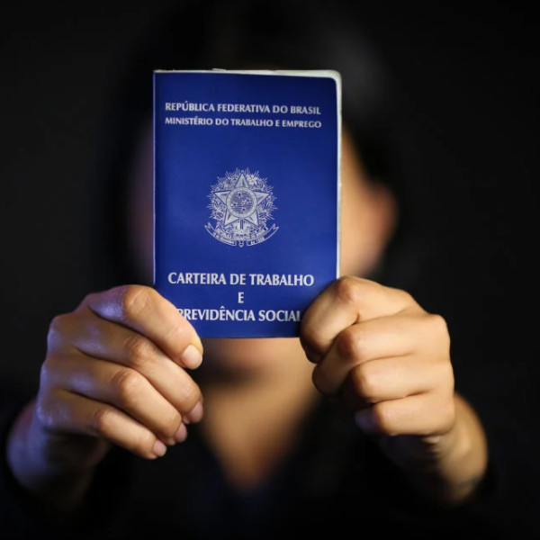 Comércio de Paraguaçu tem 6 vagas de emprego e 3 vagas de estágio