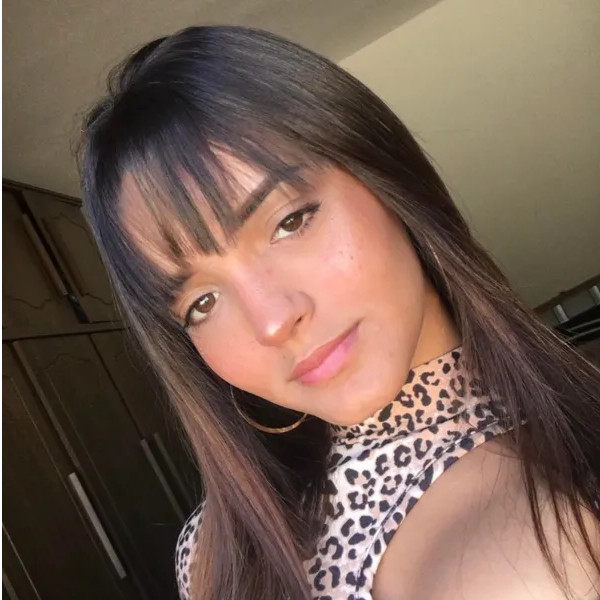 Mãe de adolescente que morreu asfixiada com próprio vômito ainda tenta entender o que aconteceu 
