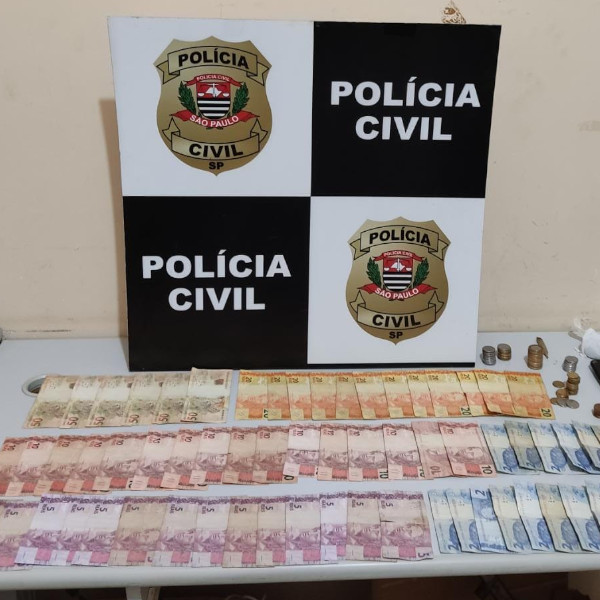 Após denúncia anônima, Polícia Civil apreende drogas e mais de R$800,00 em Rancharia