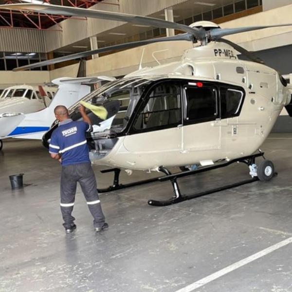 Rodrigo Garcia confirma apreensão de 40 imóveis, helicóptero e lanchas do PCC