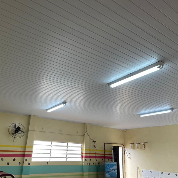 Escola Maria Antonia ganha forro no refeitório