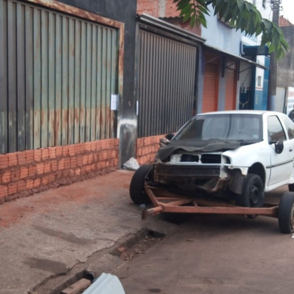 Policia Civil e Detran lacram oficina que vendia peças de veículos usados sem autorização