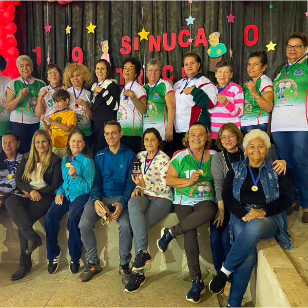 Social faz a entrega de troféus dos torneios de truco, sinuca e vôlei