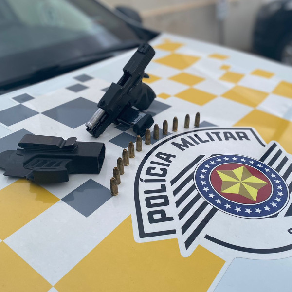Manifestante é preso com arma de fogo em rodovia da região