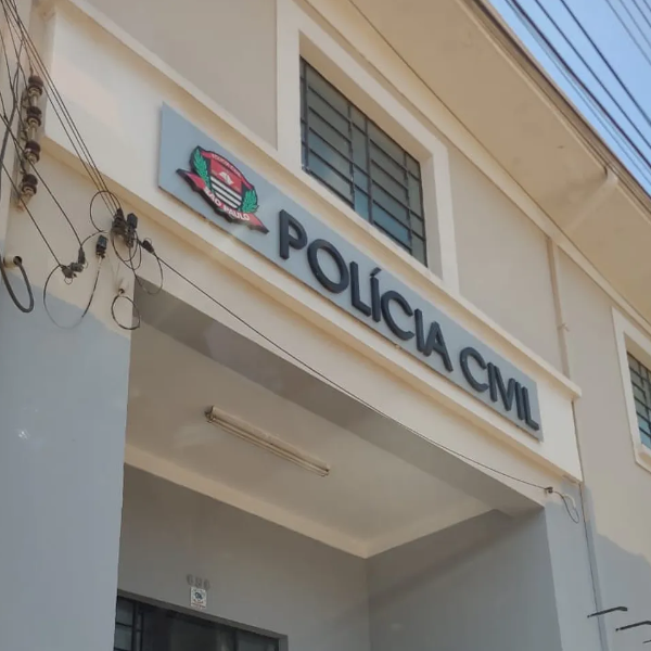 Recém-nascido é entregue morto dentro de saco plástico a hospital em cidade da região