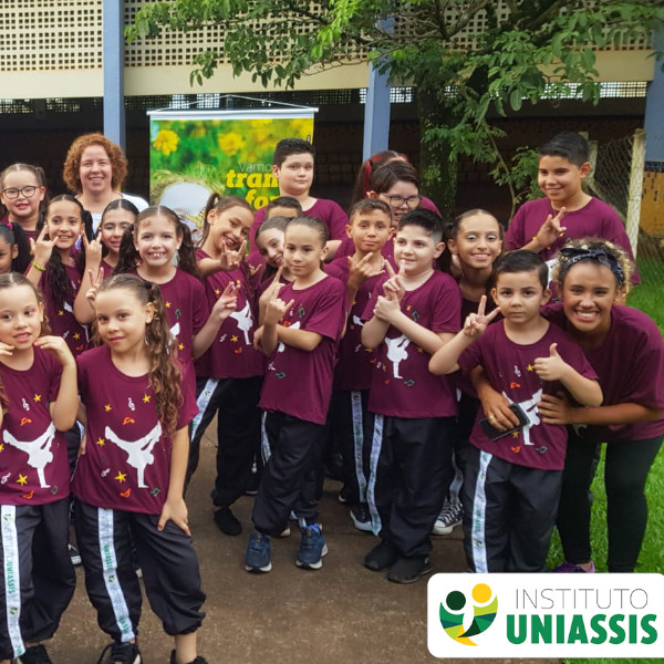 Instituto UniAssis implanta projeto de dança em escola 