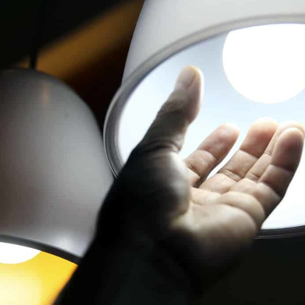 Parcelamento de contras de luz em atraso pode ser feito até sexta-feira pelos canais digitais