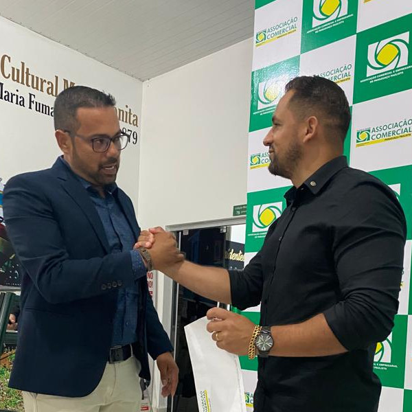 ACE de Paraguaçu empossa nova diretoria 