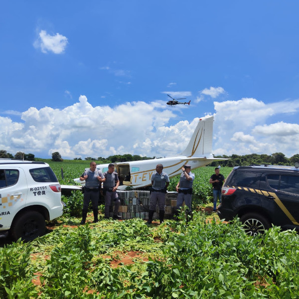 Polícia Civil prende piloto que fez pouso forçado com avião cheio de drogas na região