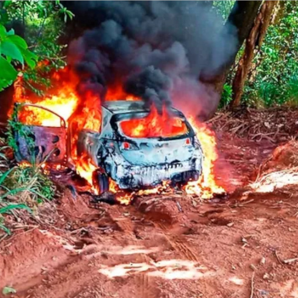 Motorista de aplicativo é esfaqueada 17 vezes enquanto levava passageiro