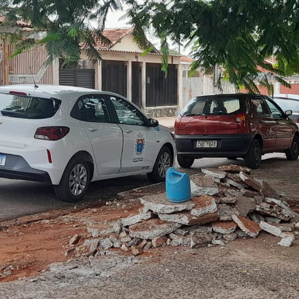 Prefeitura inicia reforma da praça no bairro Murillo Macedo