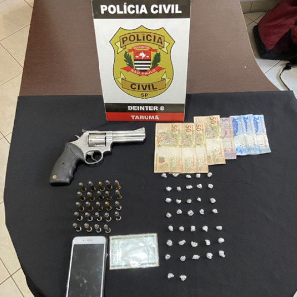 Operação Policial apreende arma de fogo e drogas em Tarumã
