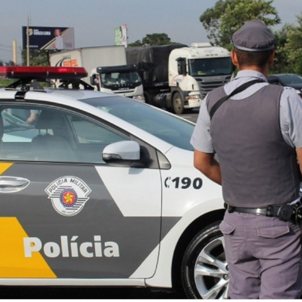 PM Rodoviária reforça o policiamento nas estradas durante o feriado