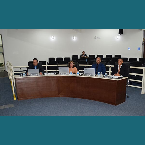 Vereadores apresentam 16 requerimentos e 15 indicações na primeira sessão Ordinária do ano