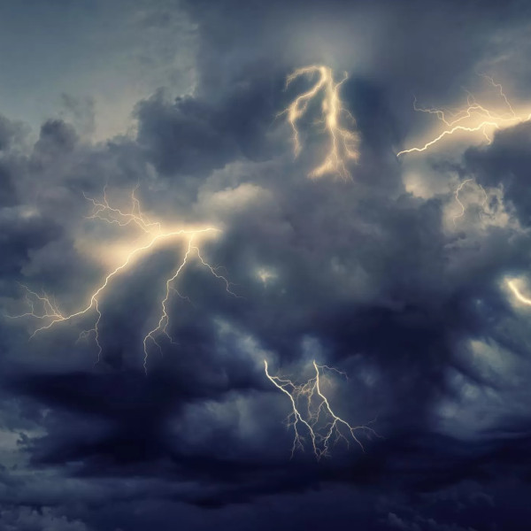 Defesa Civil estadual alerta para riscos de tempestades neste final de semana; vídeo