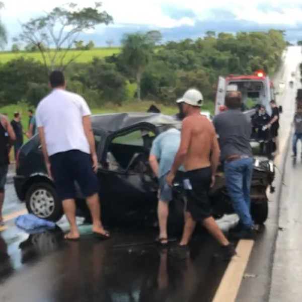 Acidente mata bebê de 6 meses e deixa cinco feridos em rodovia