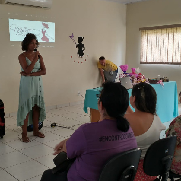 CRAS III e ESF Vila Nova promovem Tarde Comemorativa em homenagem às mulheres