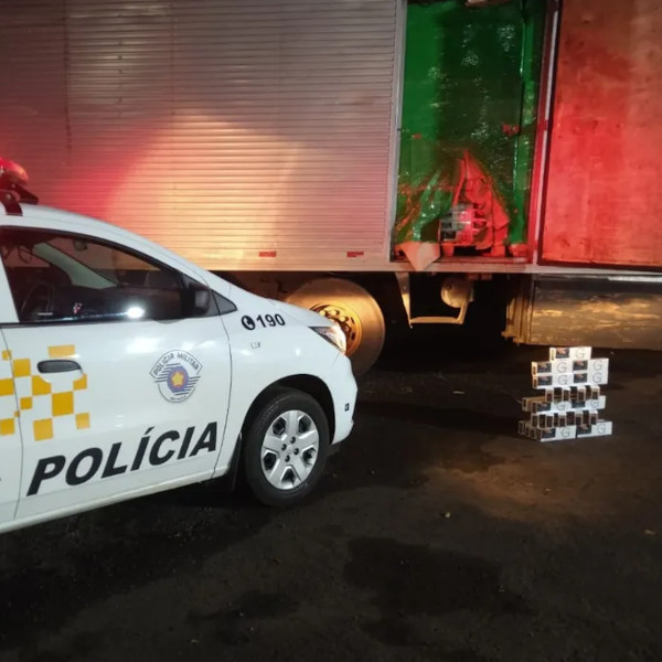 Em Tarumã, homem é preso transportando 400 mil maços de cigarro contrabandeados 