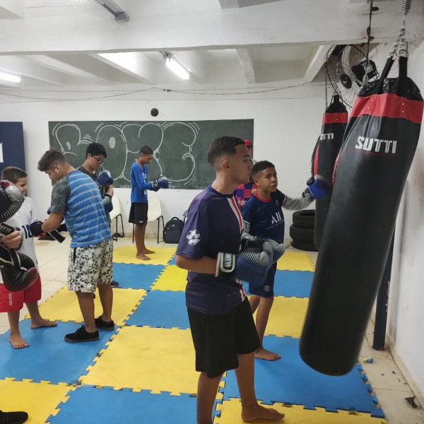 Esporte oferece aulas de boxe desenvolvidas no Ginásio de Esportes “Sylvio de Magalhães Padilha”