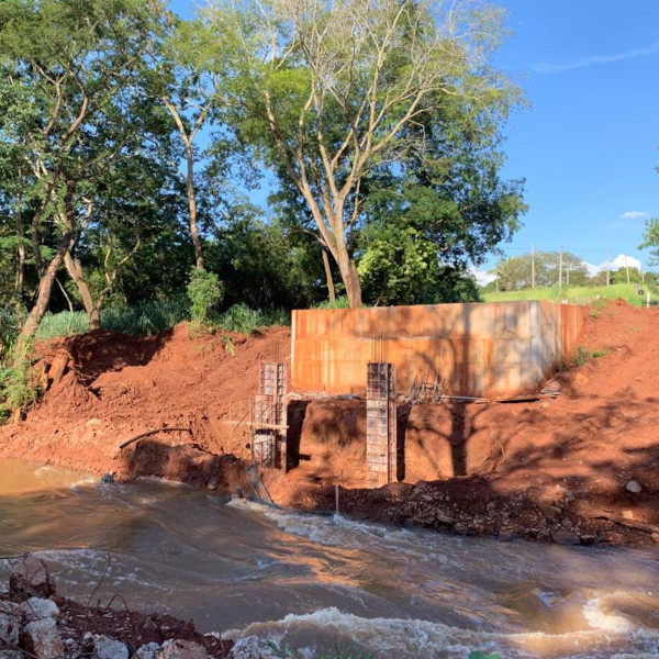 Prefeitura comunica que obra da ponte da Roseta foi paralisada para ajustes