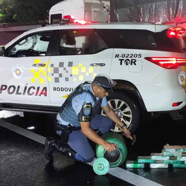 Caminhoneiro é flagrado transportando entorpecentes em botijão de gás e acaba preso, em Rancharia