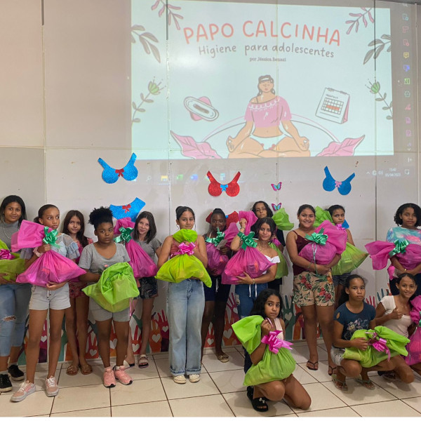 Projeto promovido pelo CRAS II distribui kits de higiene pessoal para adolescentes