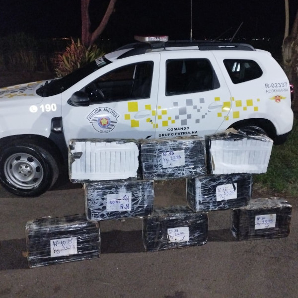 Mulher é presa transportando mais de 180 quilos de maconha
