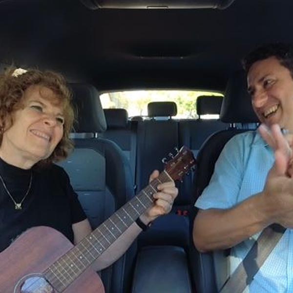 Dia das Mães: entrevista e música com a pastora Jussara, uma mãe de fé e dedicação
