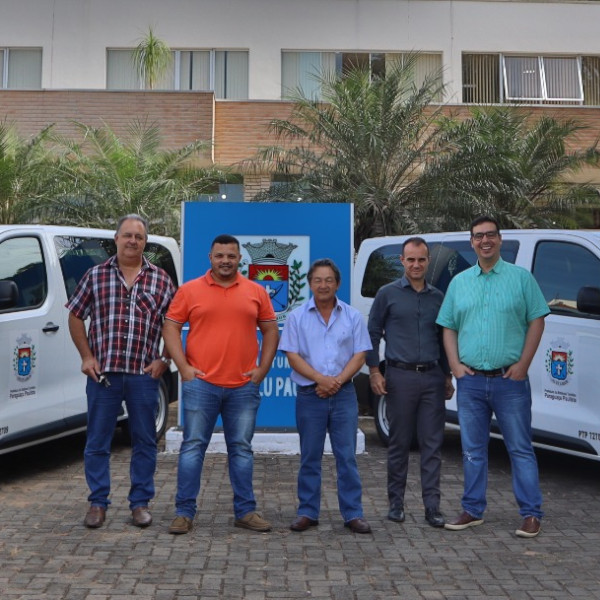 Departamento de Saúde adquire mais duas vans para o transporte de pacientes