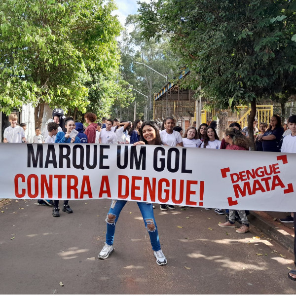Escola Ivony realiza passeata contra a dengue em Conceição de Monte Alegre