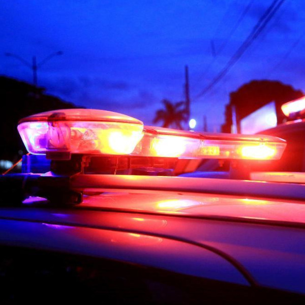 Polícia Civil cumpre mandado de prisão temporária de mulher por tentativa de homicídio, em Paraguaçu