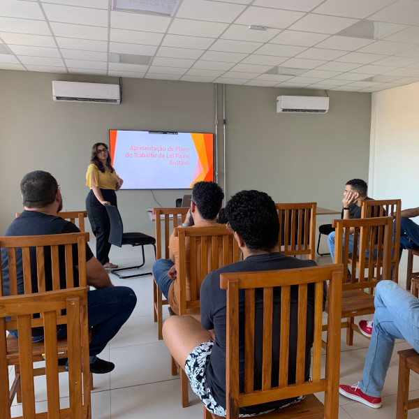 Apresentação do Plano de Trabalho da Lei Paulo Gustavo reúne artistas em Paraguaçu Paulista