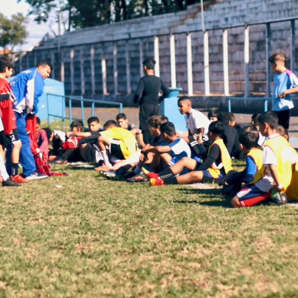 Peneira com observador da CBF atrai grande número de atletas em Paraguaçu Paulista