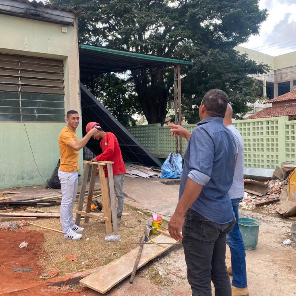 Vereadores visitam obras do Postão, do CEM e da PGP-070