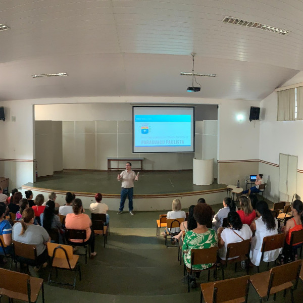 Prefeitura reúne vereadores e profissionais da enfermagem para tratar do piso nacional da categoria
