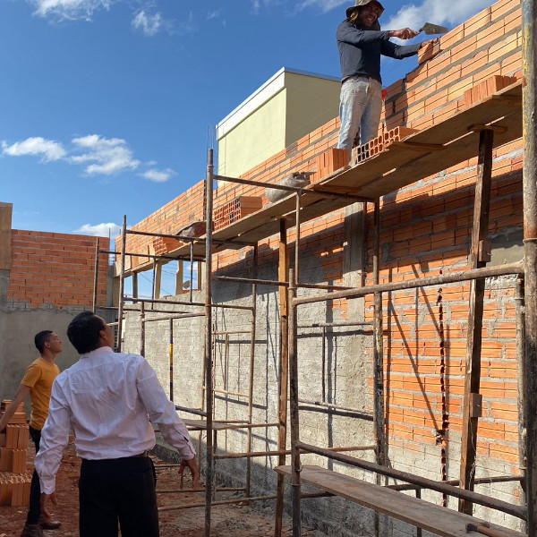 Vereadores fiscalizam obras da Unidade de Saúde e almoxarifado da Farmácia de Alto Custo