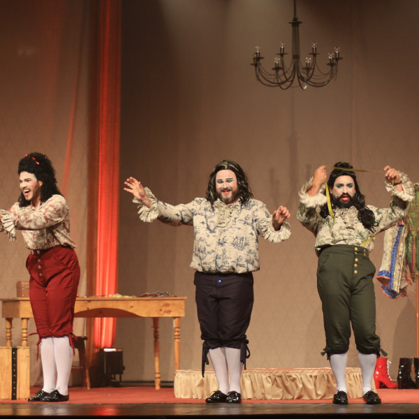 Quase 100 artistas se apresentaram no palco do Cine Teatro durante a 1ª Semana Cultural de Paraguaçu