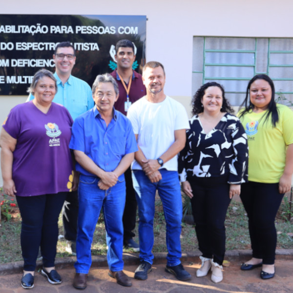 Parceria APAE e Prefeitura possibilita atendimento de pessoas com TEA em Paraguaçu