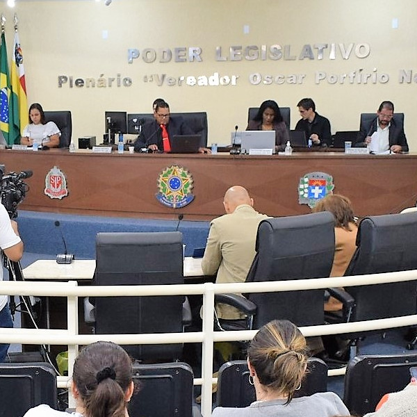 Câmara aprova projeto do prefeito Antian para pagamento do novo piso da enfermagem